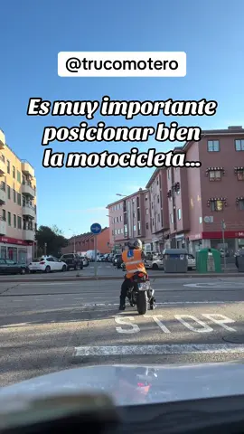 #permisoa2 #permisoa1 #motos #autoescuela #motogirls #Motorsport #enseñanza #motoshonda #motosdeportivas #velocidad #marcasviales #señales 