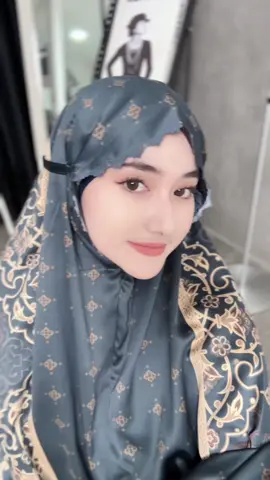 Racun 12.12 nih mukenanya bagus adem banget, cuma 100rb an ajaaa😩💖 @Almecca #mukena #mukenahcantik #mukenamotif #mukenalebaran #mukenamewah #lebaran2025 