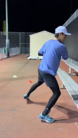 Plyometrics with a tennis player. Improve your speed and endurance on the court  #tennisplayer #tennisfitness #tenniscoach #tennisfan #tennispractice #tennislife #fitnesscoach #tennisworld #tennistips #tennis #tennislessons #run #Running #tennisfitnesssanjose 