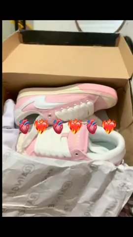 i lov pink🩷#xybca #fypage #fyp #fyppppppppppppppppppppppp #sepatugemuk #sepatupink 