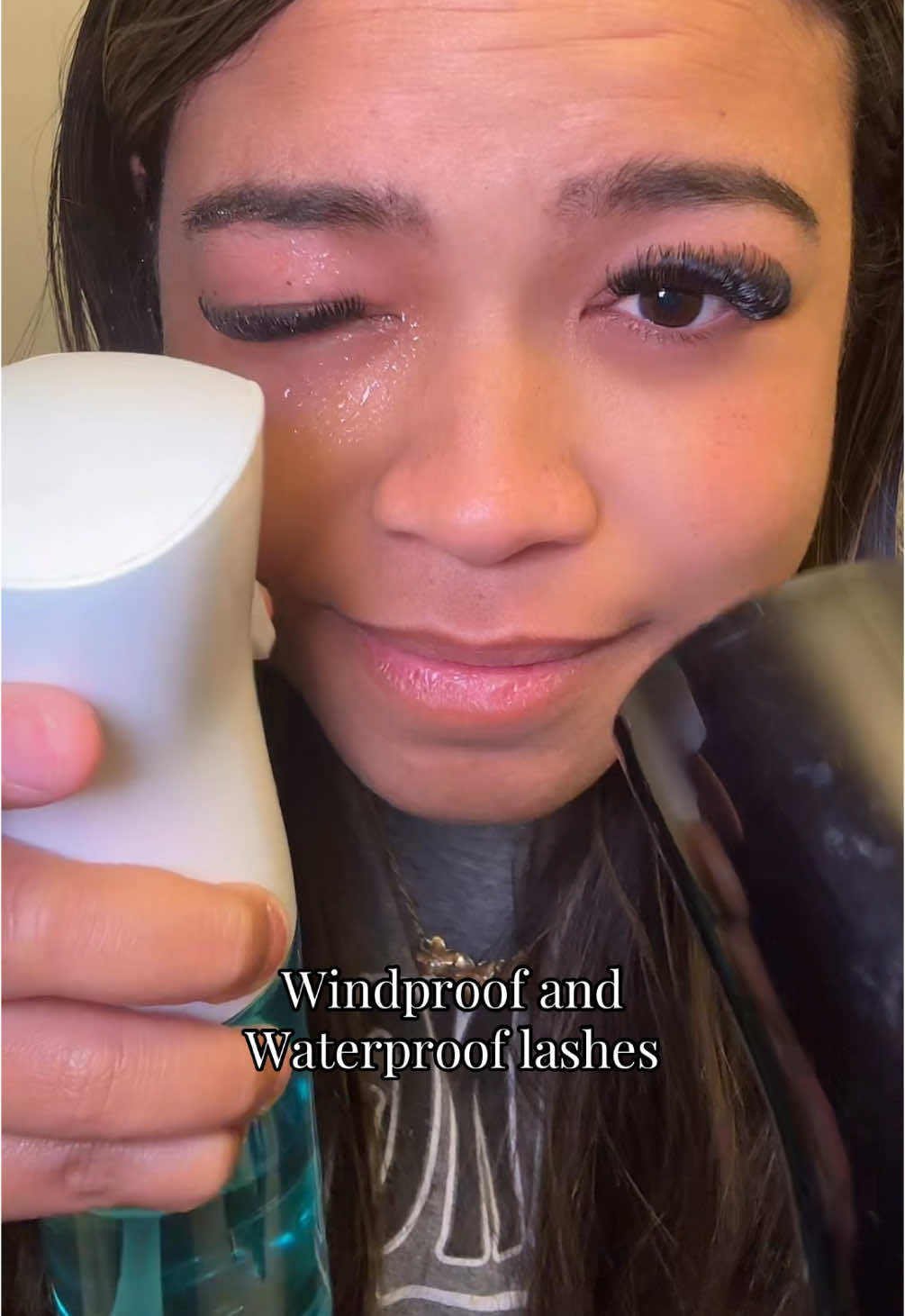 Mereton lashes are windproof and waterproof! #lashes #diylashextensions #diylash #diylashclusters #meretoneyelash #meretoneyelashes #mereton @Mereton_jenny @MERETON @MeretonLash 