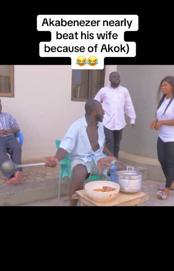 Akabenezer nearly beat his wife because of Akok) 😂😂#akabenezer #kyekyeku #sobolo #didi #comedy #viral #foryou 