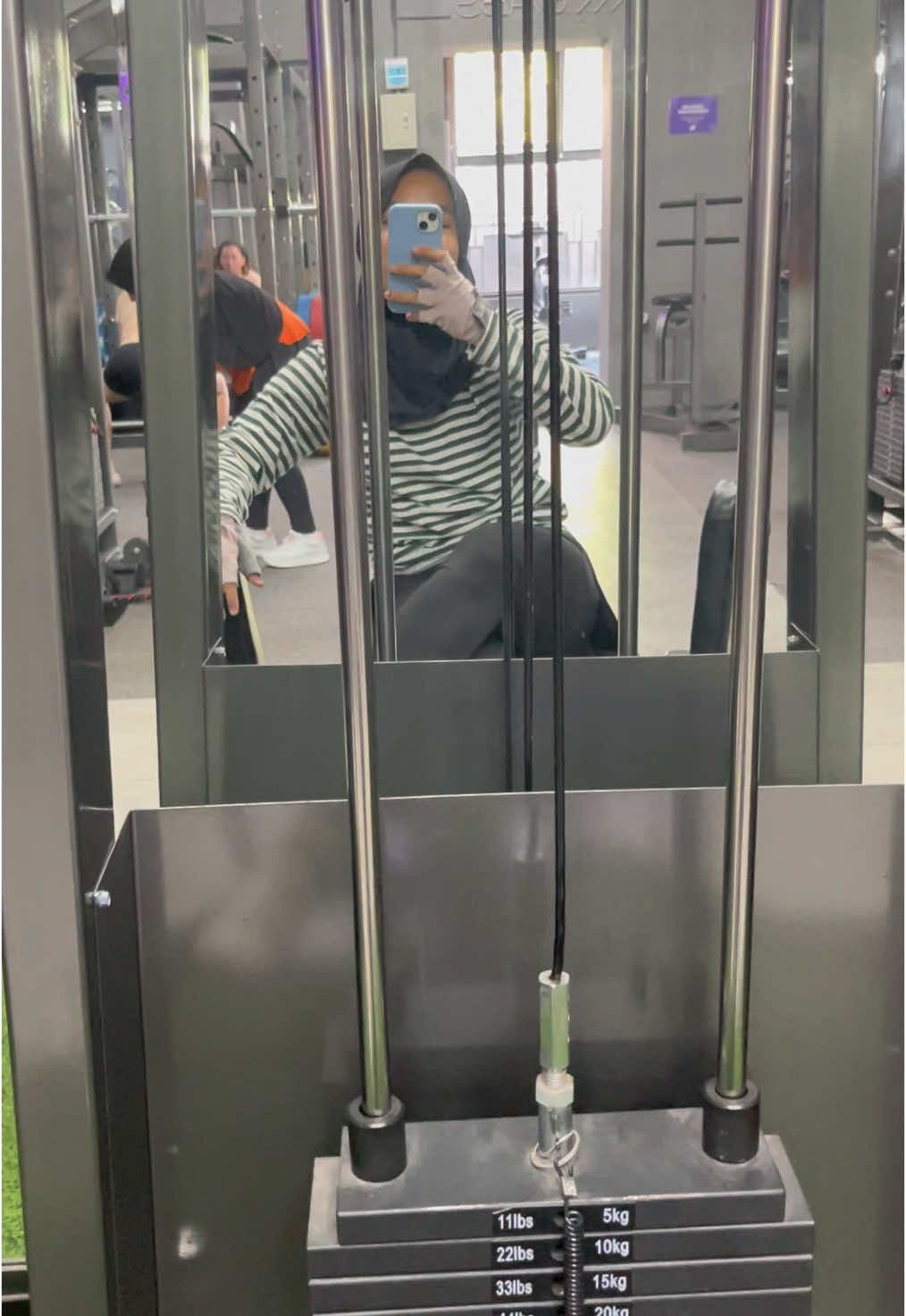 Tunjukin sm org2 yg ngeremehin kita kl kita tu bisa body goals😎 jgn lupa outfit gym yg kece, aku pake legging dr wizi stretchy dan nyaman bgtt dipake 🥰😍 #legging #leggingsport #leggingsportwanita #wizi #gym #GymTok #fyp 