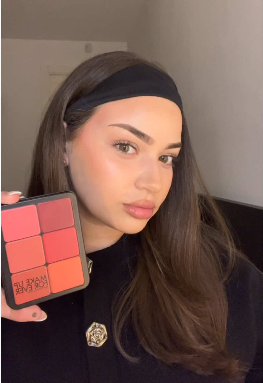 Full base w Make Up For Ever Palette😚 #makeup #grwm #makeupforever 