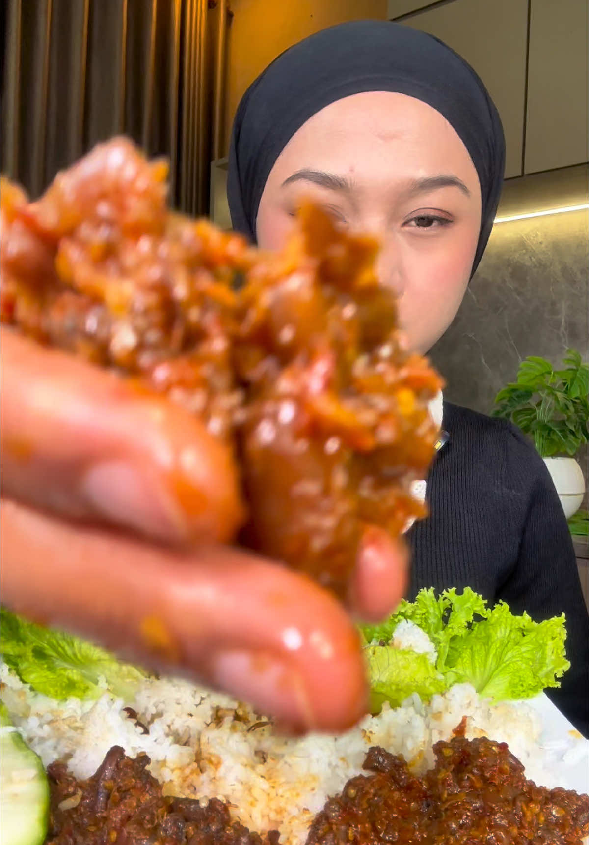 PLISSS DEH CO GUYSSS😭 #sambalbabycumi #sambalviraltiktok #dapoerkuno 