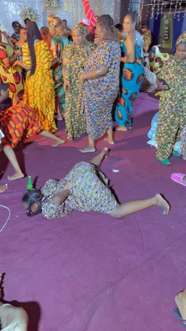 KAZINI KUNA KAZI🔥🇹🇿. #uswahilini #uswazi #dance #trendingvideo #tanzaniatiktok #tik_tok #instagram #ngoma
