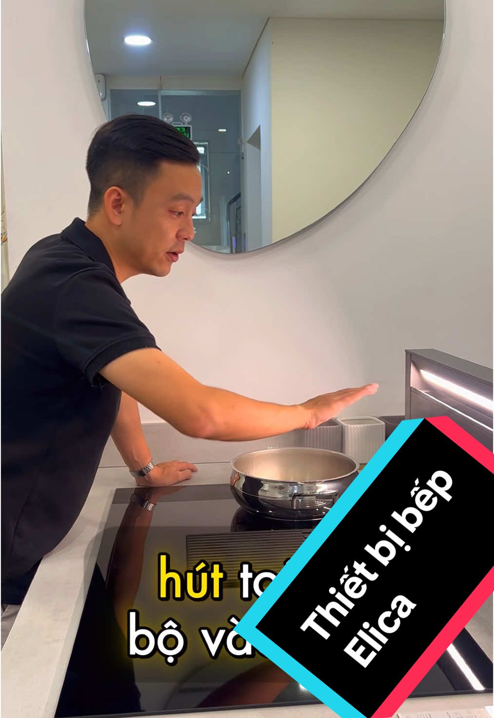 Thiết bị bếp nhập khẩu châu âu. Tuấn Anh rất thích các mẫu thiết bị độc lạ ở đây. Bếp kết hợp máy hút. Đèn kết hợp hút mùi. Máy hút mùi âm bàn. #thietbibepcaocap #mayhutmui #bepkethophutmui #hutmuiamban #bepnhapkhau #tuananhthietke #thietkenoithat #thietkebep 