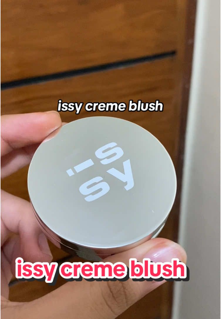 so pretty!! issy creme cheek blush #issy #foryou #foryoupage #fyp #sale #issycremeblush #cremeblush #blush 