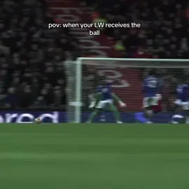 when you lw recieves the ball #football #uk #london 
