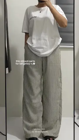 finally found a pants na hindi bitin ✨ if u’re a 5’4 to 5’9 height, this one is for ü!! #stripedpants #pantsfortallgirls #pants #drawstringpants #trousers 