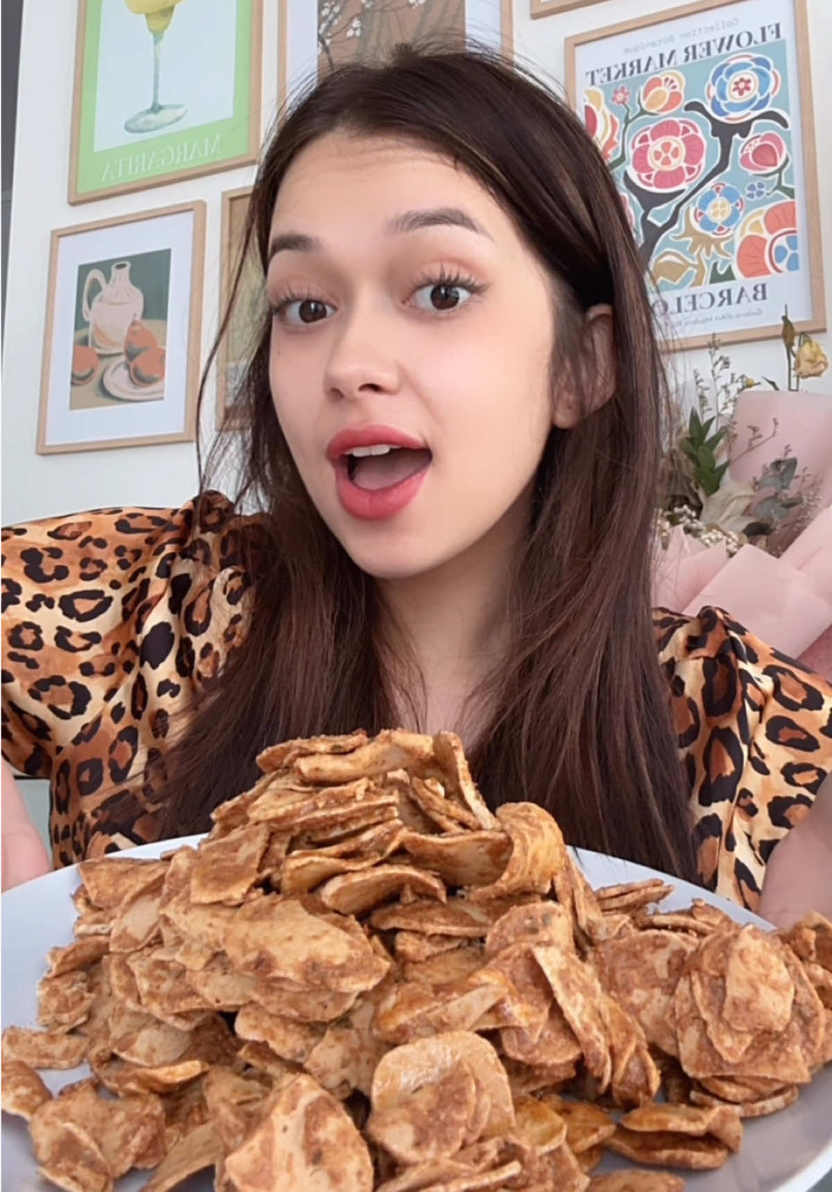 ngiler liat rebecca makan basreng😭