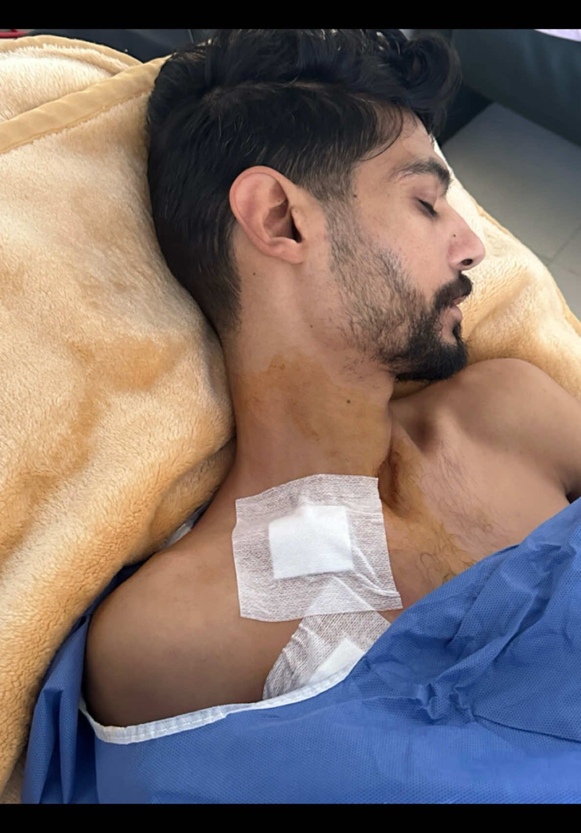 اقوي واحد في الدنيا بالايمان. ❤️‍🩹اكتر حد موجوع ويهون عليك اكتر حد ربنا بيحبه ومخلي الدنيا كلها تحبه وتذكر اسمه كل يوم  شيكا ركب البورتكاث من شويه دعواتكم يهون عليه الوحه ويزده قوه وايمان فوق قوته 🤲#ابراهيم_شيكا #هبة_التركي #محارب_السرطان 