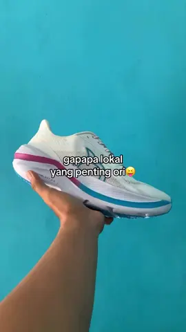 Daripada beli kw #sepaturunning #sepatulari #pelarikontenbinsik🏃‍♂️ #ortuseight #hyperblast20 #produklokal #danapelajar #megaguncang1212 #bestseller #viral 