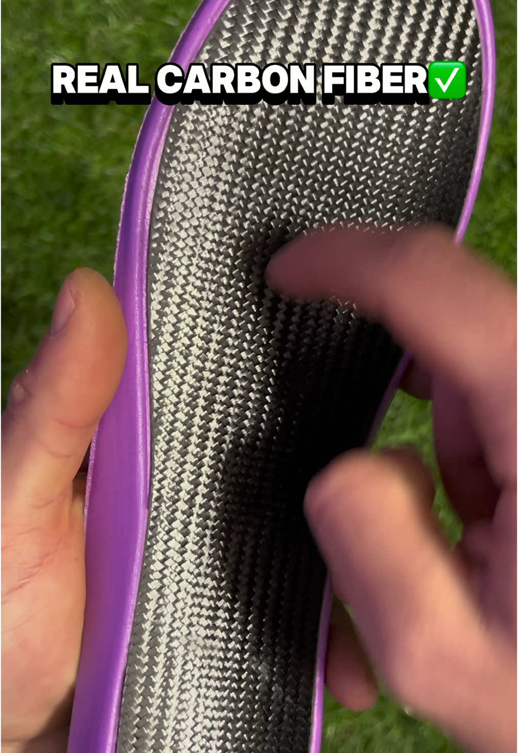 DVNK performance insoles VS other brands🫢 #dvnk #carbonfiber #sports #basketball #football #Soccer #volleyball #dvnkinsoles #foryou #fyp