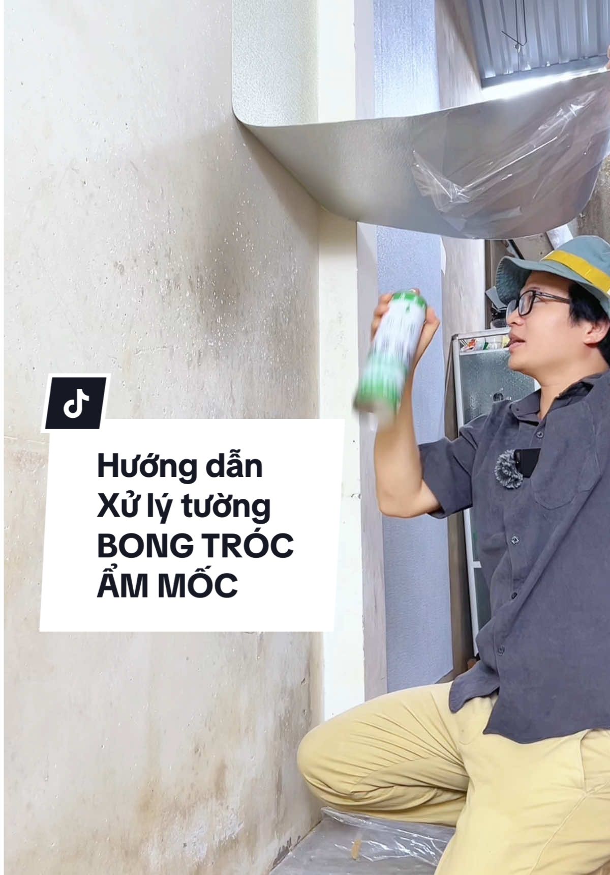 Trả lời @Nhung Em Hướng dẫn xử lý tường bong tróc ẩm mốc với xốp vân vải có keo sẵn! Chỉ cần hỗ trợ thêm keo cho những đoạn bong tróc và ẩm mốc #xopdantuong #giaydantuong #caitaonha #decor #mittocao 