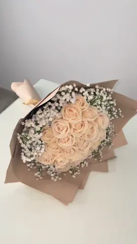 beige bouquet 🤎 dm for order #flowerbouquet #flowers #bouquet #beigeflowers #fy #f #fyp #foryoupage #foru #foryouu 