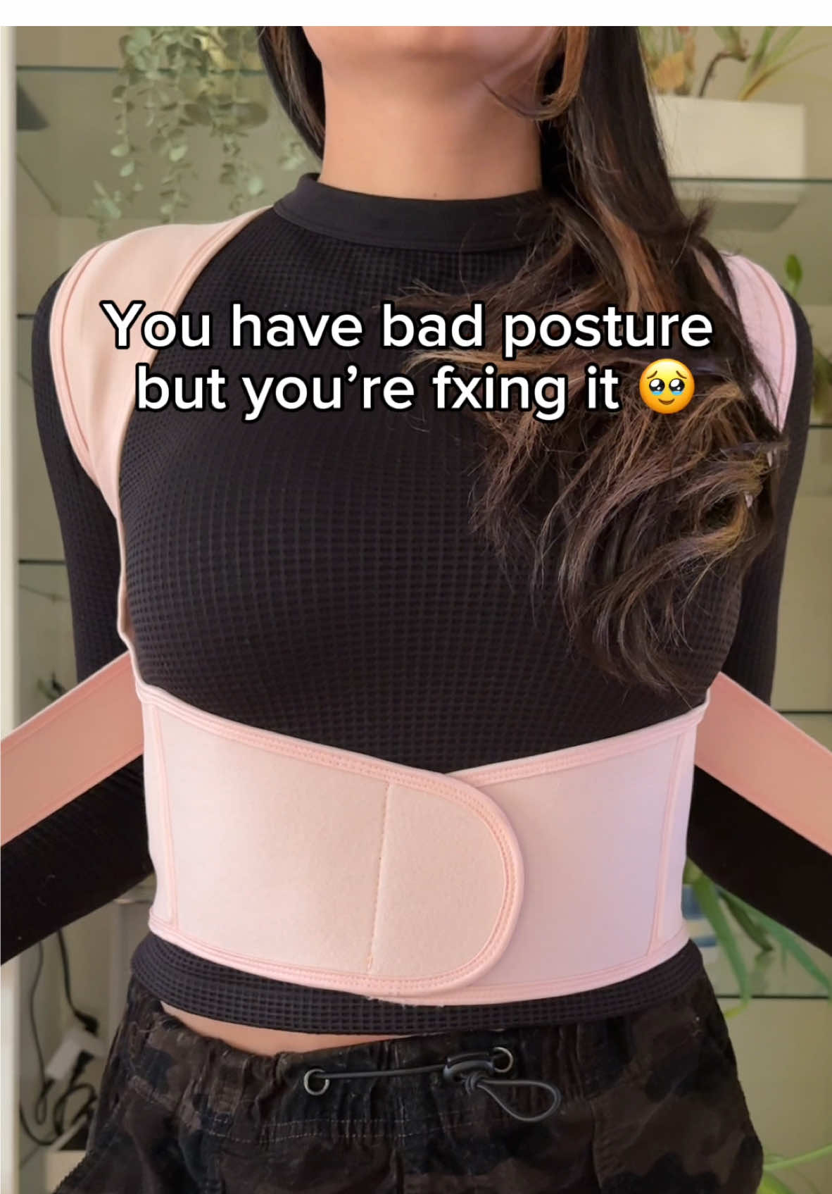 Finally fixing my bad posture because i dont want a hunch back when im older. 😩 #posture #posturefix #hunchback #roundedshoulders #bigback #backpain #tiktokmademebuyit #foryou 