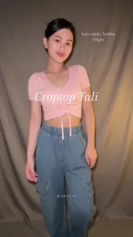 suka sangat croptop ni ada tali tengah boleh ditarik utk lihat lebih style gituuu  #croptop #croptoptali #croptopserut #croptopoutfit #croptopstyle 