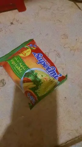 الاندومي الاندومي وجبة جميلي تحلي يومي😂✨ #اندومي #اندومي_خضار #وجبة 
