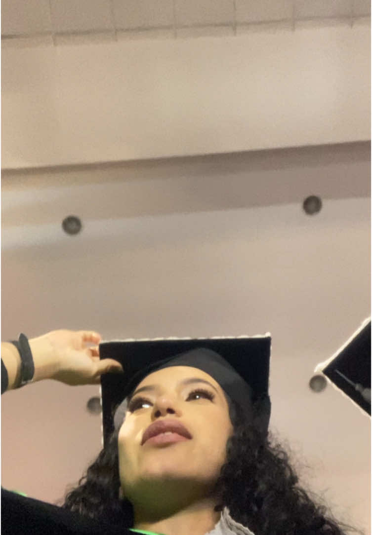 ##formei 🤍 #luansantana #luanetesempre #meteoro  estava ansiosa para usar esse audio 😂