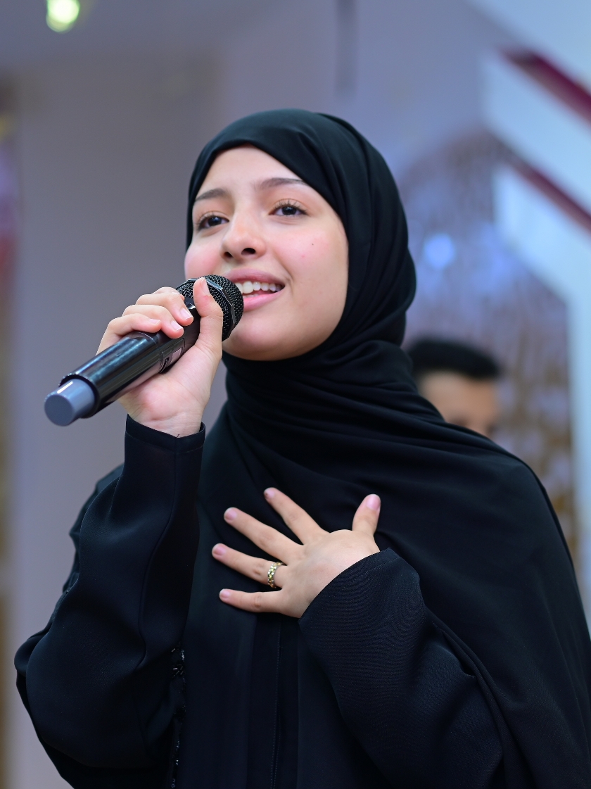 جديدنا من حفلة البيضاء اغنية هذي اليمن مع اروع جمهور . الأغنية كاملة على قناتي على يوتيوب .