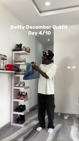 Y2k fit for day 4 #streetwear #fashiontiktok #outfitinspo #stayawayfrombadboys #fashion 