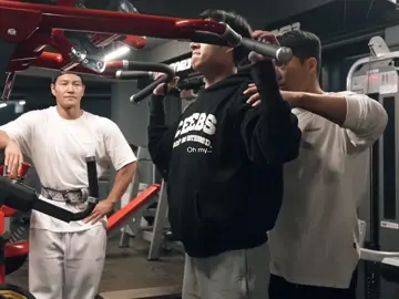 Bangchan and Changbin planned on killing us today 🙄💅 #straykids #workout #tanktop #bangchan #gym #stay #hot #viral #foryoupage #foryou #fyp 