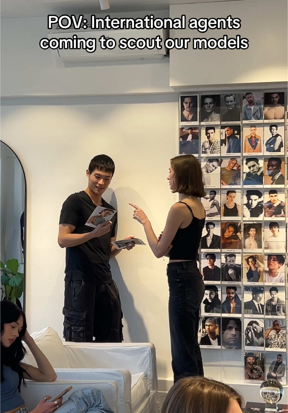 Agents from 🇫🇷🇮🇹🇺🇸🇬🇧🇪🇸🇯🇵🇰🇷 where do you see yourself modeling? Apply online at richardsmodels.com #model #modelscout #modelsearch 