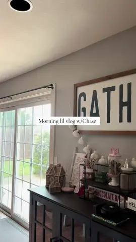 A look into our slow rainy morning. Enjoy! #Vlog #vlogs #Vlogmas #seniordog #seniordogsoftiktok #dauchshund #dauchshundsoftiktok #dogsoftiktok #slowmorning 