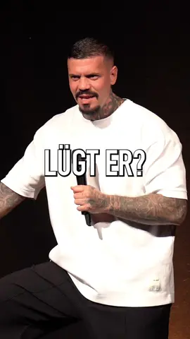 Er lügt 😂 #emmveecomedy 