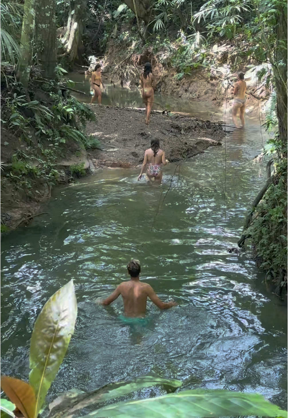 There is something so special about being able to swim and enjoy a clean river. I can only hope that we all have the opportunity one day to play and experience the natural beauty of a clean river - but sometimes I feel like that’s asking too much. We are using this platform to show our gratitude and appreciation for natures gifts and the people that protect it !!  - hopefully this inspires people to advocate for healthy ecosystems and environmental protection which will allow us and the future generations to enjoy and explore all the gifts of nature 💖 #conservation #cleanwater #nature #protectmotherearth #notyouraveragegirlsclub #riverswims 