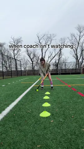 i swear i always kess up when they watch me😩🏑 #fieldhockey #hockey #athlete #sports #athletesoftiktok #collegefieldhockey #relatable #coach #fyp #foryoupage 
