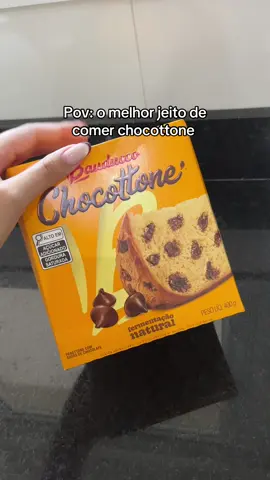 De tanto eu ver os videos nessa rede, fiquei com vontade 😂 Chocottone na chapa 😮‍💨 @bauducco  #chocottone 