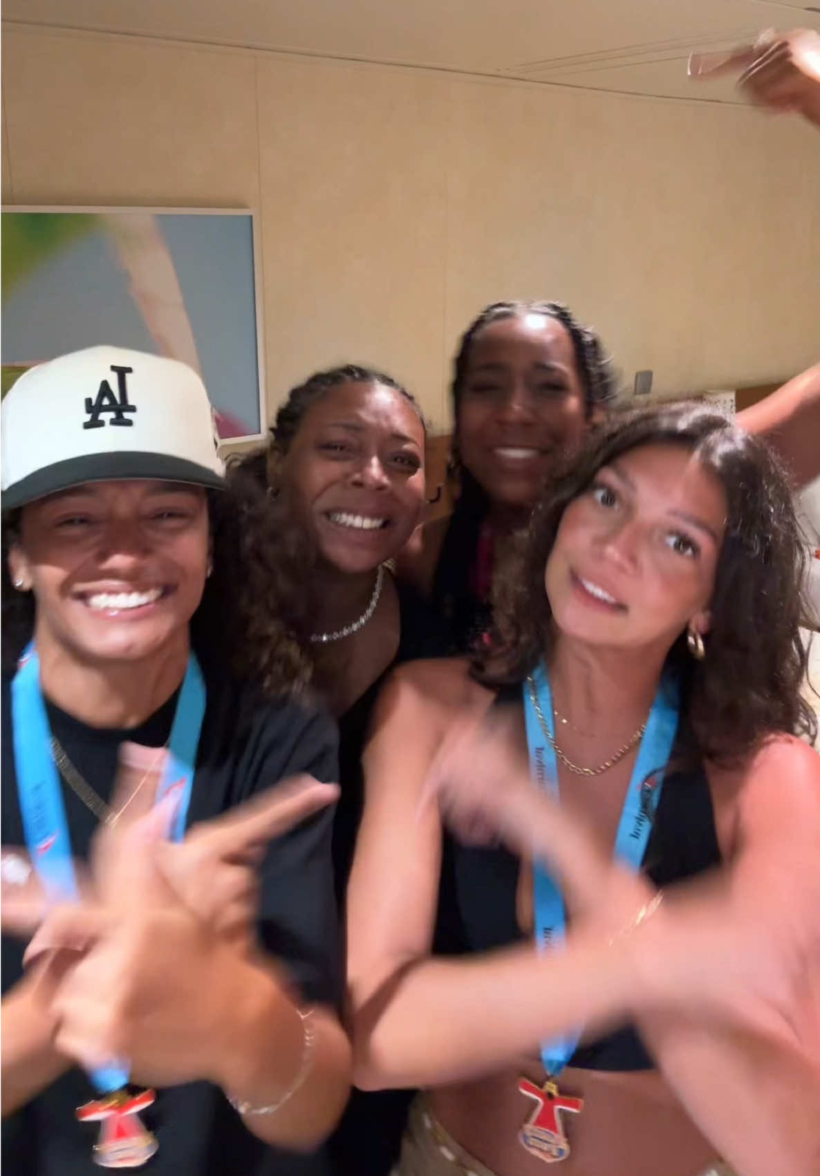 late to the trend but 🤷🏽‍♀️ #cousins #cruise #draft  