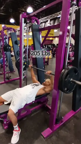 (Bench Press 10 Reps) #benchpress #viralvideo #viralllllll #planet #video_viral #eos_fitness #Fitness #fit #GymTok #gym #gymnastics #tik #tiktokers #tiktokshop #viraltiktok #gymmotivation #24hourfitness 