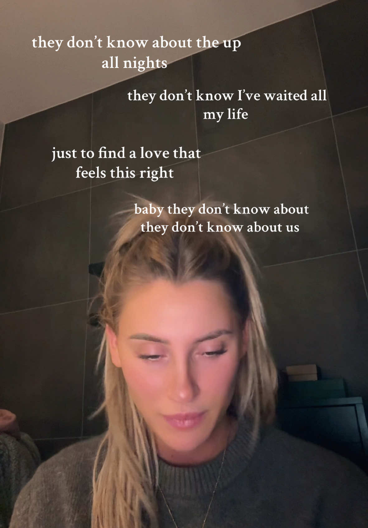 its late 🌙 #cover #singer #countrymusic #onedirection #singingcover #VoiceEffects 