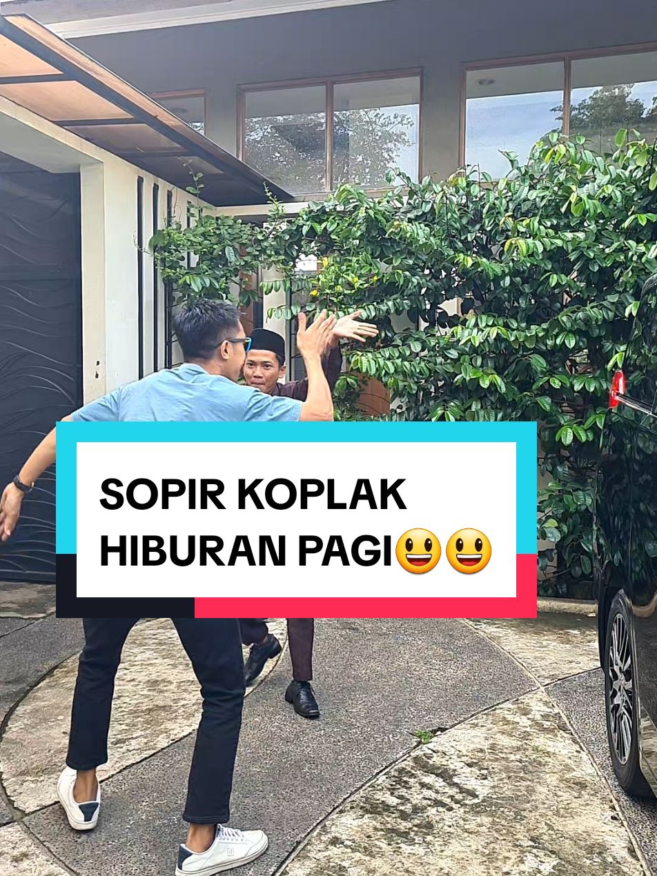 SOPIR KOPLAK😃😃 HIBURAN PAGI JOGEDD TERUS #drivermuda #sopirpribadi #sopir #sopirpribadi #wongngapak #ngapak #kontenhiburan #ketawa #fypシ #lawak #kocak #lucu #fypシ 