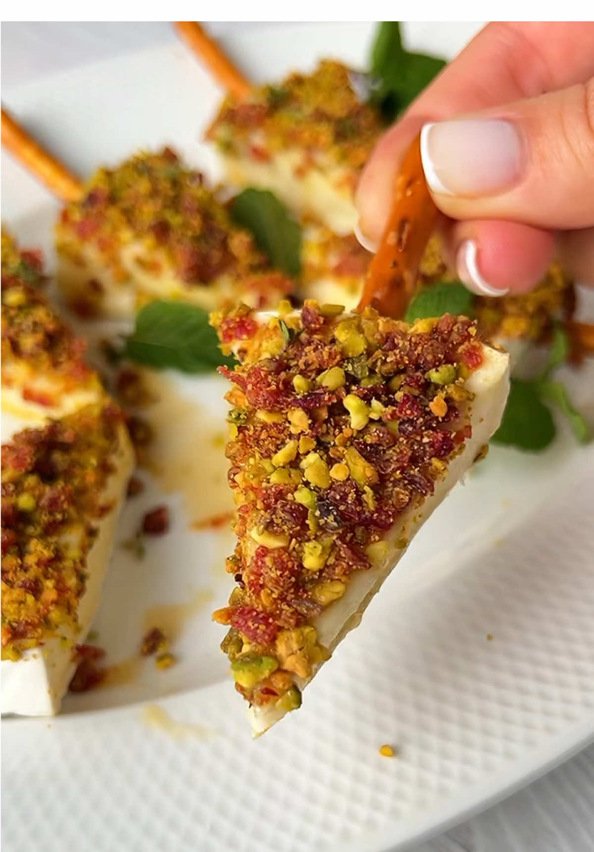 ✨Brie Cheese Bites✨ I swear half the holiday excitement for me is making fun and festive snacks 🎄 – the creativity is endless. When I think of Christmas apps, Brie cheese is basically the first thing that pops into my head. It’s like the VIP of holiday cheeses — melty, gooey, and the perfect match for both sweet and salty. Ingredients *300 grams Brie cheese, I used double cream, nothing too soft *¼ cup hot honey, or regular * ⅓ cup pistachios * ⅓ cup dried cranberries, craisins * 16 pretzel sticks https://themodernnonna.com/brie-cheese-bites/ #brie #brierecipes #brieappetizers #holidayrecipes #christmasrecipes 