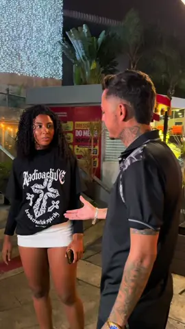 Como podem ver a situacao e nao ajudar? 😥