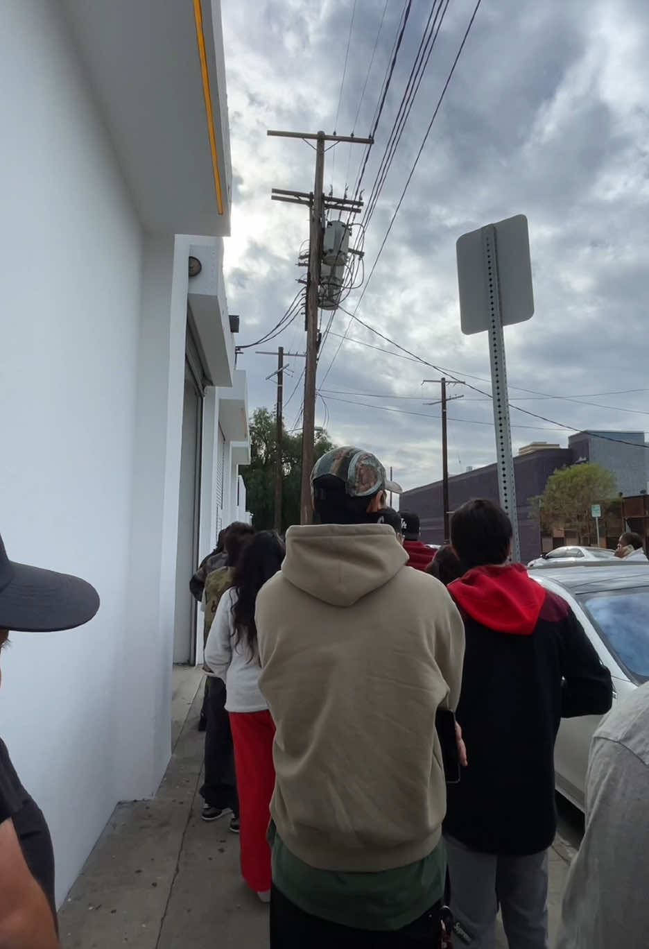 Supreme Box Logo Hooded Sweatshirt In-Store Vlog Pick Up (Week 17 FW 24) #supreme  #supremeboxlogo #supremeweek17  #streetwear #hype #clothing #fashion #Vlog 