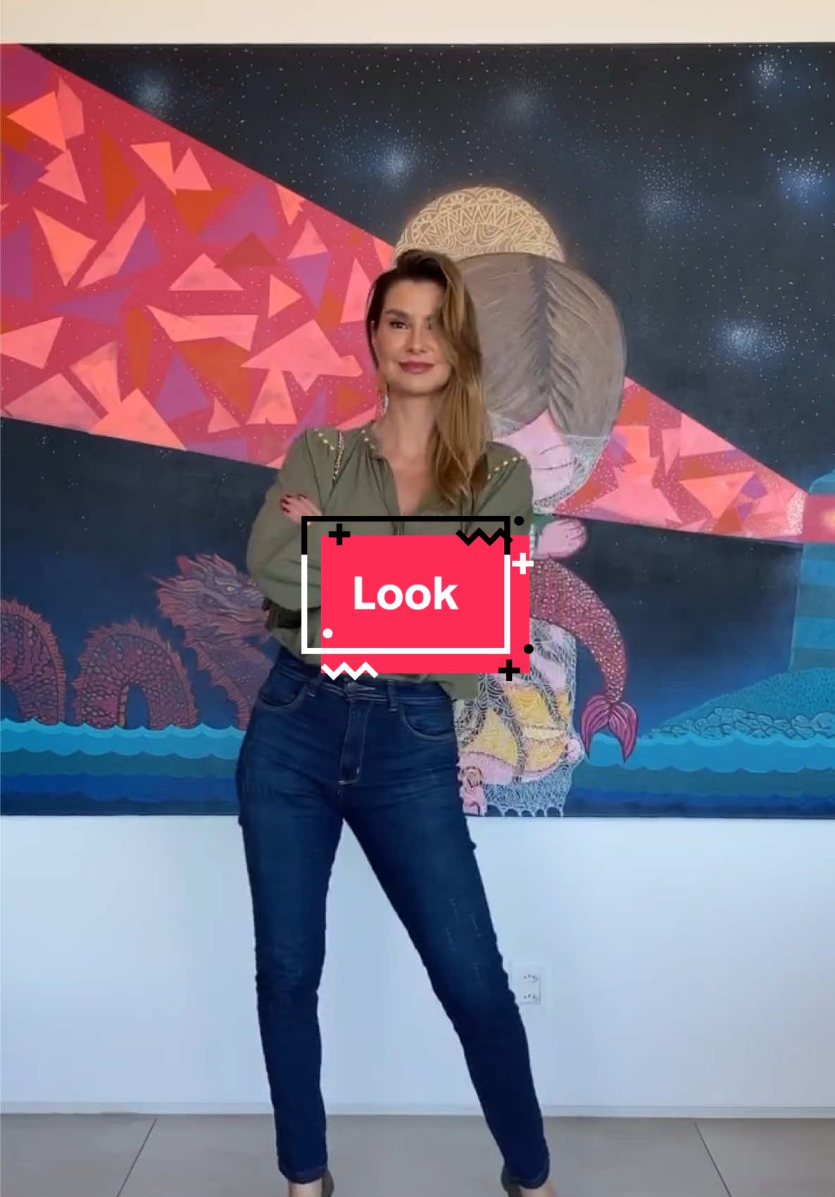 Uma peça e três looks! Confesso que o segundo é meu preferido! Até porque essa bolsa e esse tênis militar são um achado! O que acharam? 🎄💚