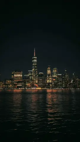 New York City lights and starry nights 🌆💫 Could stare at this view forever! #NYCSkyline #Cityscape #NightPhotography 🌃✨#newyork #empirestatebuilding #newjersey 