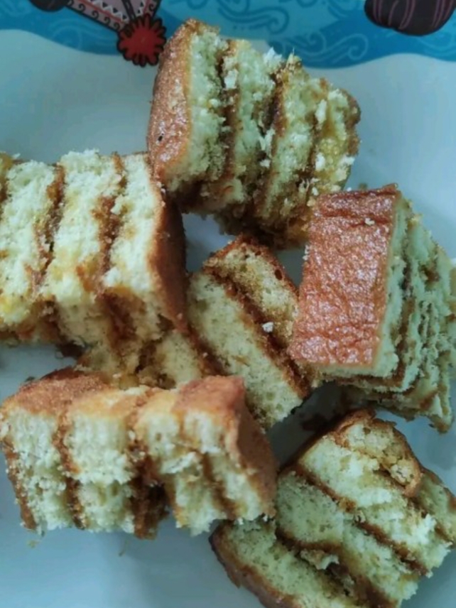 siapa nak try bahulu lapis madu boleh tekan beg kuning.. sedapppp #bahululapis #bahululapismadu #bahululapisnenas 