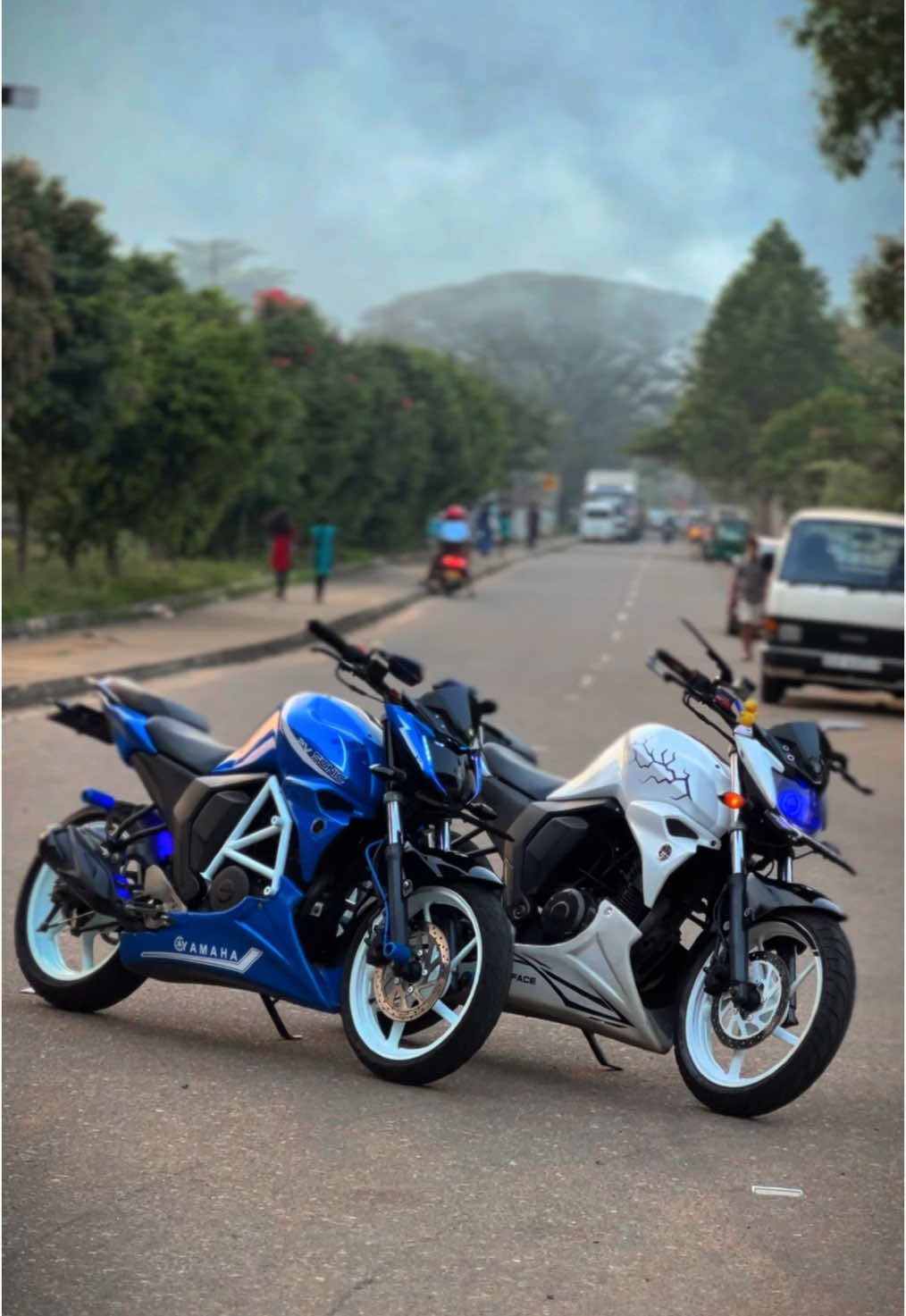 🤍💙🥵 @V2_SHANA  #ගම්පොල_අපි #2v_sonic #sonic #fz_riders_club🇱🇰 #bike #gmpola #tiktok #kandy #fz_modified_srilanka #viral #10millionadoptions #agv #srilanka #1m #trending #blue #famas #fz #froyoupage 