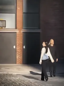 Jennie catwalk 😭#bp_dinny🤍 #BLACKPINK #JENNIE #BLINK #fst♡ #xh #fyb #fybシ 