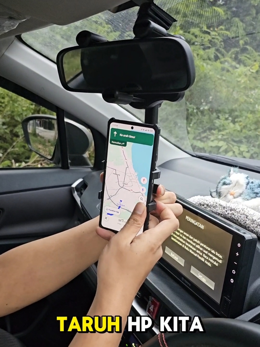 Membalas @fp_9094  Stand holder untuk dimobil (semua jenis mobil bisa) Car Phone Holder Mobil (stand dudukan hp mobil) Stand holder mobil murah meriah.  #standhp #standhpmobil #standhpmurah #standhpmobilputar #standholdermobil #alatjepithp  #dudukanhpmobil #dudukanhp #jepitanhpmobil #jepitanhp 