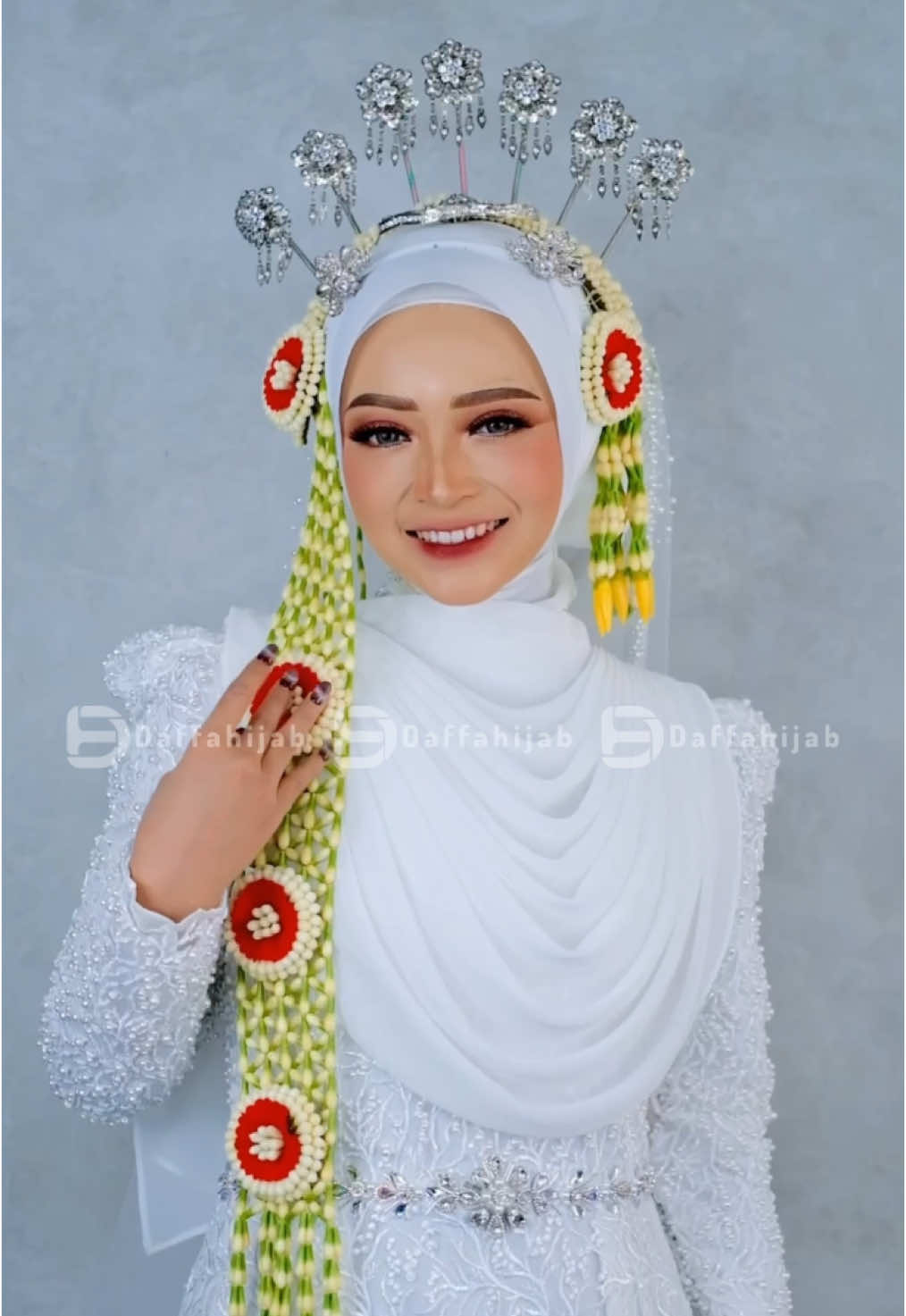 Coba kasih Nilai Look Solo Putri dipakaikan hijab Draperry menutup Dada Nilainya jadi berapa nih??? #hijab #hijabinstan #hijabdrapery 