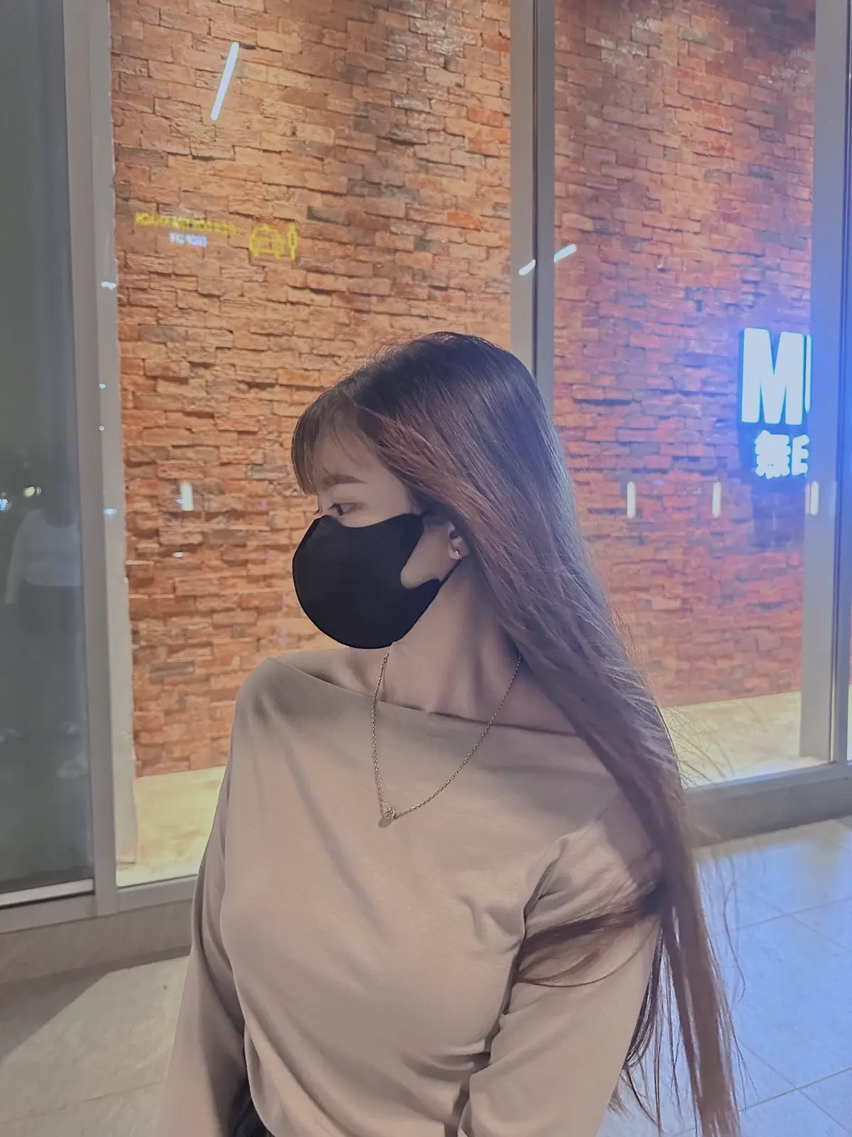 Ưu điểm : đẹp gái                                                                  Nhược điểm: phải đeo khẩu trang mới đẹp 😂😂 #fyp #xuhuongtiktok 