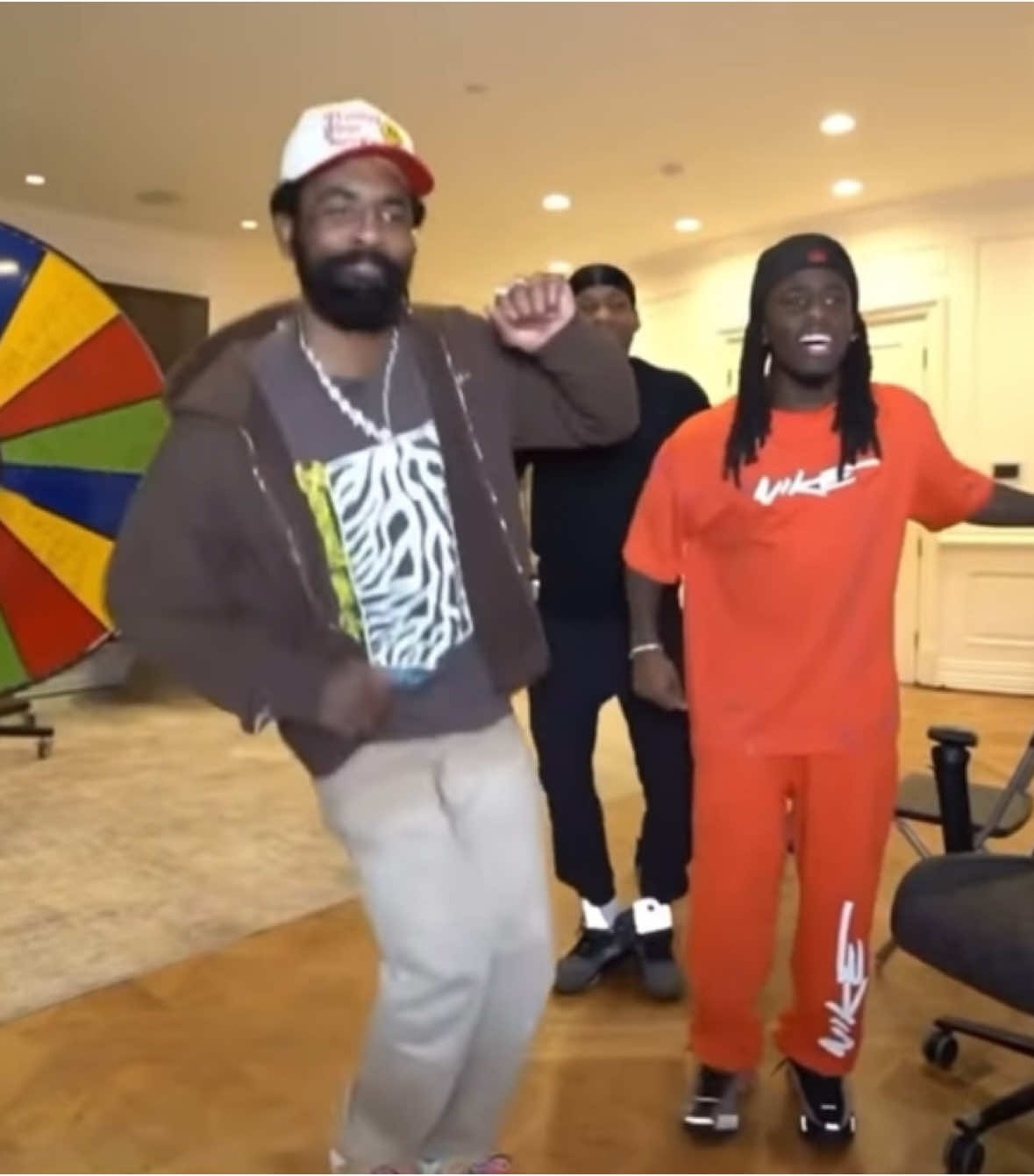 Kyrie got the moves 👀#kyrieirving #basketball #kaicenat #kai #amp #basketball #philly #dance #sturdy 