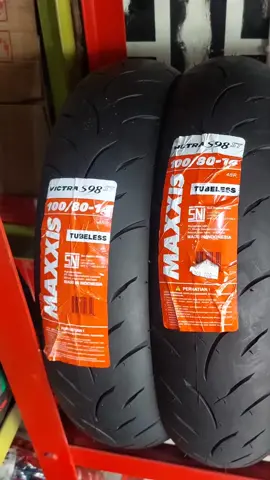 ban tubeles untuk motor PCX 150 100/80-14 dan 120/70-14 #bantubeless #maxxis #maxxisvictra 